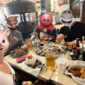 Snoopy's Pier - Oysters are from next door. - Seafood Near Me - Corpus Christi, Texas Snoopy's Pier - Oysters are from next door. - Seafood Near Me - Corpus Christi, Texas