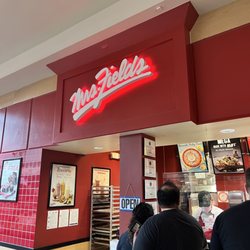 Mrs. Fields Brea Mall - Front look