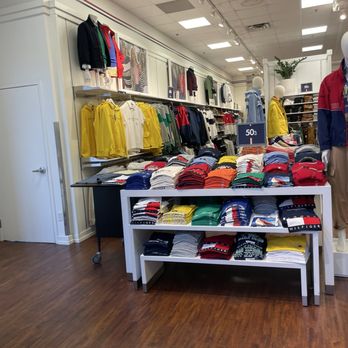 Tommy Hilfiger Outlet - Outlet Stores Near Me - Southaven, Mississippi