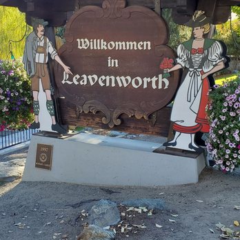 Leavenworth - Welcome sign - Local Flavor Near Me - Leavenworth, Washington Leavenworth - Welcome sign - Local Flavor Near Me - Leavenworth, Washington