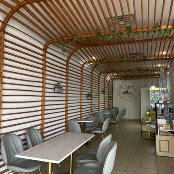Brecotea - seating area - Bakeries Near Me - Richmond, Virginia