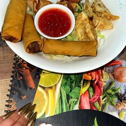Egg Rolls / Cha Gio