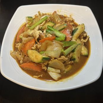Bangkok @12 Thai Restaurant - Lemongrass stir fry with chicken - Thai Near Me - Sacramento, California Bangkok @12 Thai Restaurant - Lemongrass stir fry with chicken - Thai Near Me - Sacramento, California