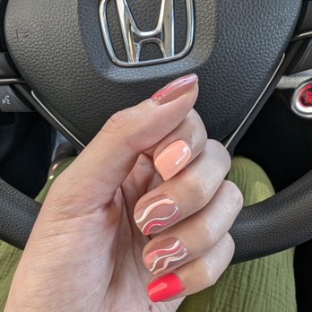 Zen Nail Bar - Peachy pink nails by Alyssa - Nail Salons Near Me - Riverside, California