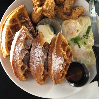 Smith & Kings - Chicken and waffles - Cocktail Bars Near Me - Honolulu, Hawaii Smith & Kings - Chicken and waffles - Cocktail Bars Near Me - Honolulu, Hawaii
