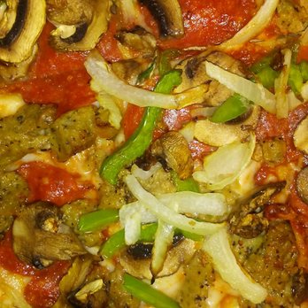 Domino's Pizza - 1/4/19 -- Another great deluxe pizza. I always get light cheese and thin crust. Nice people, too. I got the carry out. -E - Pizza Near Me - Green Valley, Arizona
