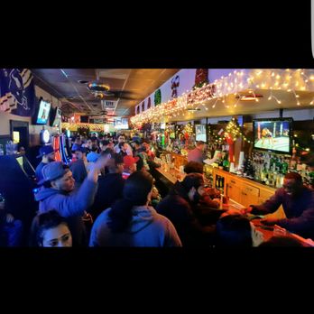 Bally Muck Tavern - Looking for a place to watch sports? Look no further! The Muck is here to serve your fix. - Sports Bars Near Me - Waukegan, Illinois Bally Muck Tavern - Looking for a place to watch sports? Look no further! The Muck is here to serve your fix. - Sports Bars Near Me - Waukegan, Illinois