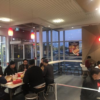 Jollibee - Fast Food Near Me - Mississauga, Alberta Jollibee - Fast Food Near Me - Mississauga, Alberta