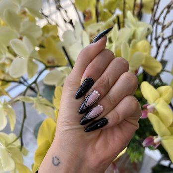 Lien's Nails - Nail Salons Near Me - Rosemead, California
