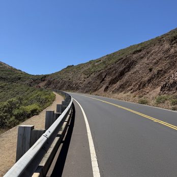 Hawk Hill - The road to hawk hill - Hiking Near Me - San Francisco, California Hawk Hill - The road to hawk hill - Hiking Near Me - San Francisco, California