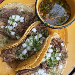 Tacos de Birria (3) Consome