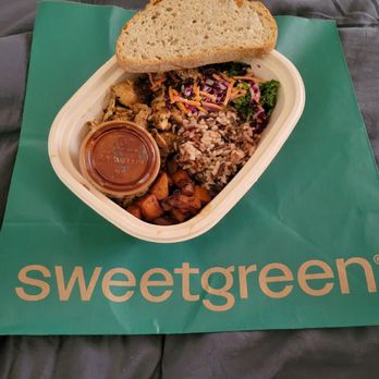 sweetgreen - Healthy Salads, Wraps, and Bowls - Barbecue chicken squash plate - Salad Near Me - Indianapolis, Indiana sweetgreen - Healthy Salads, Wraps, and Bowls - Barbecue chicken squash plate - Salad Near Me - Indianapolis, Indiana