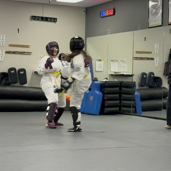 5.0 Evolved Martial Arts - A Jeff Speakman Training Center - Teen and adults sparing - Brazilian Jiu-jitsu Near Me - Redlands, California 5.0 Evolved Martial Arts - A Jeff Speakman Training Center - Teen and adults sparing - Brazilian Jiu-jitsu Near Me - Redlands, California