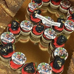 B. Sweet Cakes - Number 8 cupcake Cake