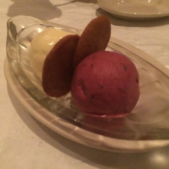 Perla's - Lemon verbena and black berry homemade ice cream - Seafood Near Me - Austin, Texas