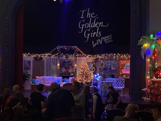 Victoria Theatre by null