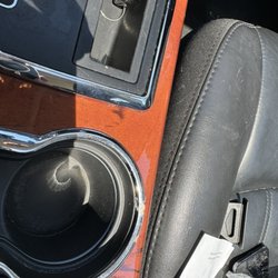 Cruz Car Wash - Cup holder