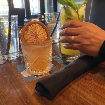 Yard House - Left: It's Mesmerizing" (5/5) Right: Pineapple Express (2/5) - Bars Near Me - Glendale, Arizona Yard House - Left: It's Mesmerizing" (5/5) Right: Pineapple Express (2/5) - Bars Near Me - Glendale, Arizona