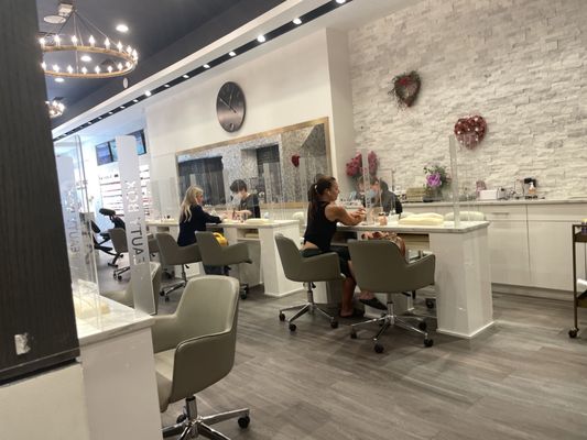 Beauty Box Nails and Spa by null
