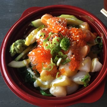 Sushi Villa - Tobko, sake (salmon) and scallops in a heavenly bowl. - Sushi Bars Near Me - Oakland, California Sushi Villa - Tobko, sake (salmon) and scallops in a heavenly bowl. - Sushi Bars Near Me - Oakland, California