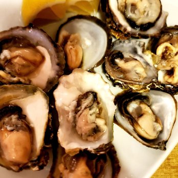 Gülhane Şark Sofrası - Oysters freshly picked at the seaside market that day - Turkish Near Me - Istanbul, 34 Gülhane Şark Sofrası - Oysters freshly picked at the seaside market that day - Turkish Near Me - Istanbul, 34