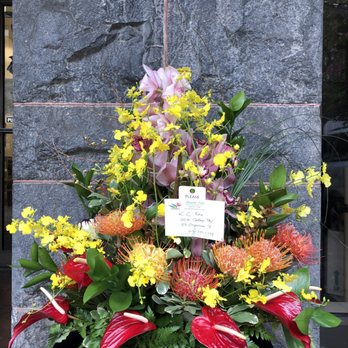 Flower Fair - This was the upgraded "deluxe" sent to my sister that I paid $23 more for. (Total of $167 plus tax and delivery fee of $10.) - Florists Near Me - Honolulu, Hawaii Flower Fair - This was the upgraded "deluxe" sent to my sister that I paid $23 more for. (Total of $167 plus tax and delivery fee of $10.) - Florists Near Me - Honolulu, Hawaii