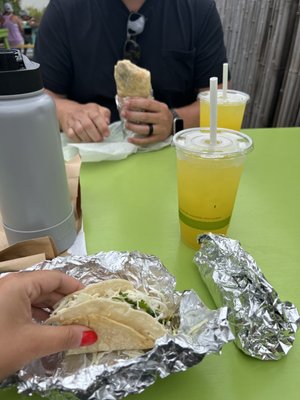 Taco Tita by null