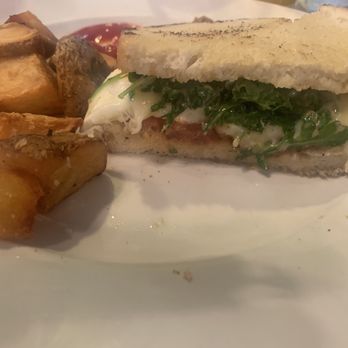Half & Half - Fried Egg Sandwich - Breakfast & Brunch Near Me - St. Louis, Missouri Half & Half - Fried Egg Sandwich - Breakfast & Brunch Near Me - St. Louis, Missouri