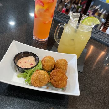 Don's Restaurant - Henny Berry Smash, Peach Margarita, Fried Salmon Bites - Lounges Near Me - Charlotte, North Carolina