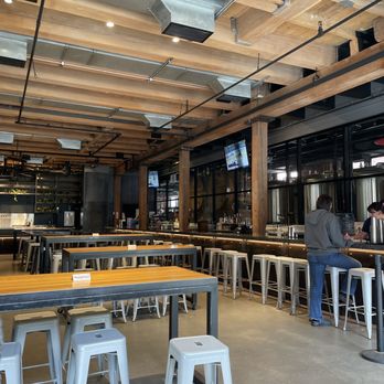 Trillium Brewing - Fort Point - The bar at Trillium - Breweries Near Me - Boston, Massachusetts