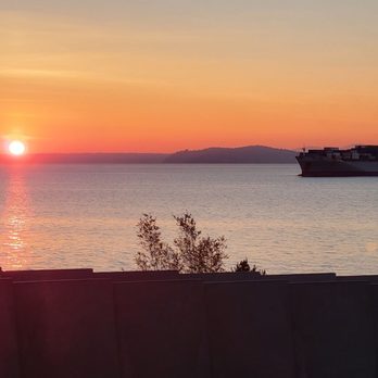 Olympic Sculpture Park - Parks Near Me - Seattle, Washington Olympic Sculpture Park - Parks Near Me - Seattle, Washington