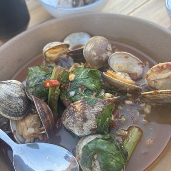Good To Eat - Manila clams - Taiwanese Near Me - Emeryville, California Good To Eat - Manila clams - Taiwanese Near Me - Emeryville, California