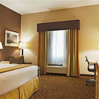 1. Holiday Inn Express & Suites Borger
