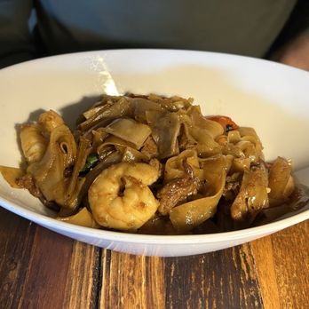 26 Thai Sushi & Bar - Brookhaven - Drunken Noodle ** - Thai Near Me - Brookhaven, Georgia 26 Thai Sushi & Bar - Brookhaven - Drunken Noodle ** - Thai Near Me - Brookhaven, Georgia