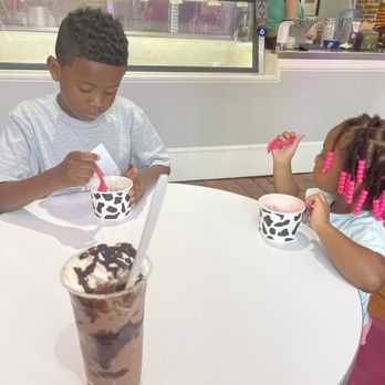 Moo Moo Cows - I got the moofait and the kids got double scoops! - Ice Cream & Frozen Yogurt Near Me - Baltimore, Maryland Moo Moo Cows - I got the moofait and the kids got double scoops! - Ice Cream & Frozen Yogurt Near Me - Baltimore, Maryland