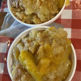 MEDIUM HOMEMADE PEACH COBBLER MEDIUM HOMEMADE PEACH COBBLER