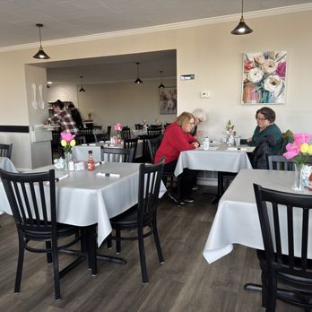 Dexter Brunch House - Dining room - Breakfast & Brunch Near Me - Dexter, Michigan Dexter Brunch House - Dining room - Breakfast & Brunch Near Me - Dexter, Michigan