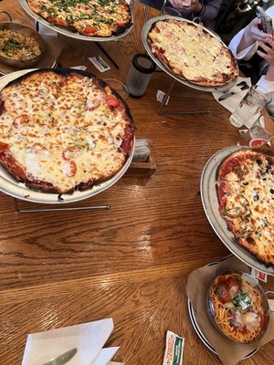 Eno's Pizza Tavern by null