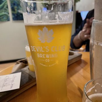 Devil's Club Brewing - North Chuglas - smooth hefe - Brewpubs Near Me - Juneau, Alaska