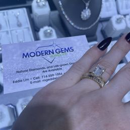 Engagement and wedding band