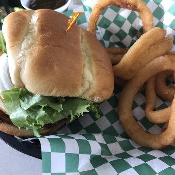 Tyee Landing - Bacon Cheeseburger with onion rings - Burgers Near Me - Oakland, Oregon
