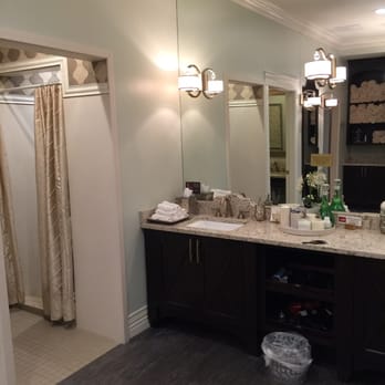 Sego Lily Spa - Vanity with anything you could need: quips, tampons, lotion, face wash, hair ties, hair dryer, and comb. - Day Spas Near Me - Bountiful, Utah