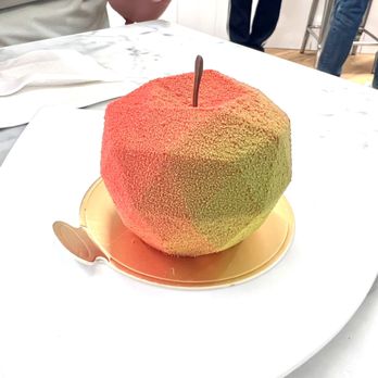 Jonquils Cafe & Bakery - Geometric apple - Cafes Near Me - Boston, Massachusetts