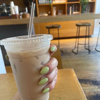 Lumera Nail Salon - Nail Salons Near Me - Chicago, Illinois Lumera Nail Salon - Nail Salons Near Me - Chicago, Illinois