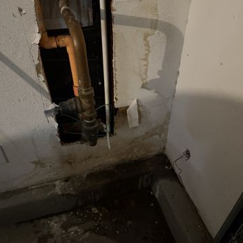 Apple J Plumbing - Water leak. - Plumbing Near Me - Palm Desert, California Apple J Plumbing - Water leak. - Plumbing Near Me - Palm Desert, California