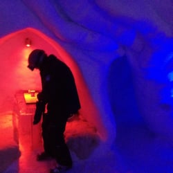 White Lounge