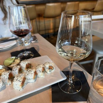 Maru Sushi & Grill - Wine & Spicy Tuna - Sushi Bars Near Me - Grand Rapids, Michigan