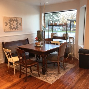 Honey's Coffee & Biscuits - Coffee & Tea Near Me - New Waverly, Texas