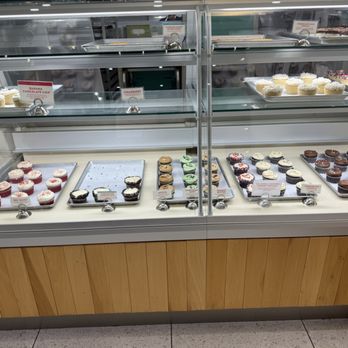 SusieCakes - Lafayette - Cupcakes and cookies - Bakeries Near Me - Lafayette, California SusieCakes - Lafayette - Cupcakes and cookies - Bakeries Near Me - Lafayette, California