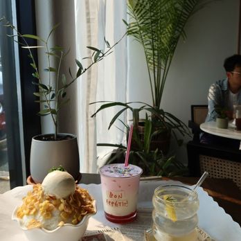 Our Place Dessert Cafe - Cafes Near Me - Edmonds, Washington